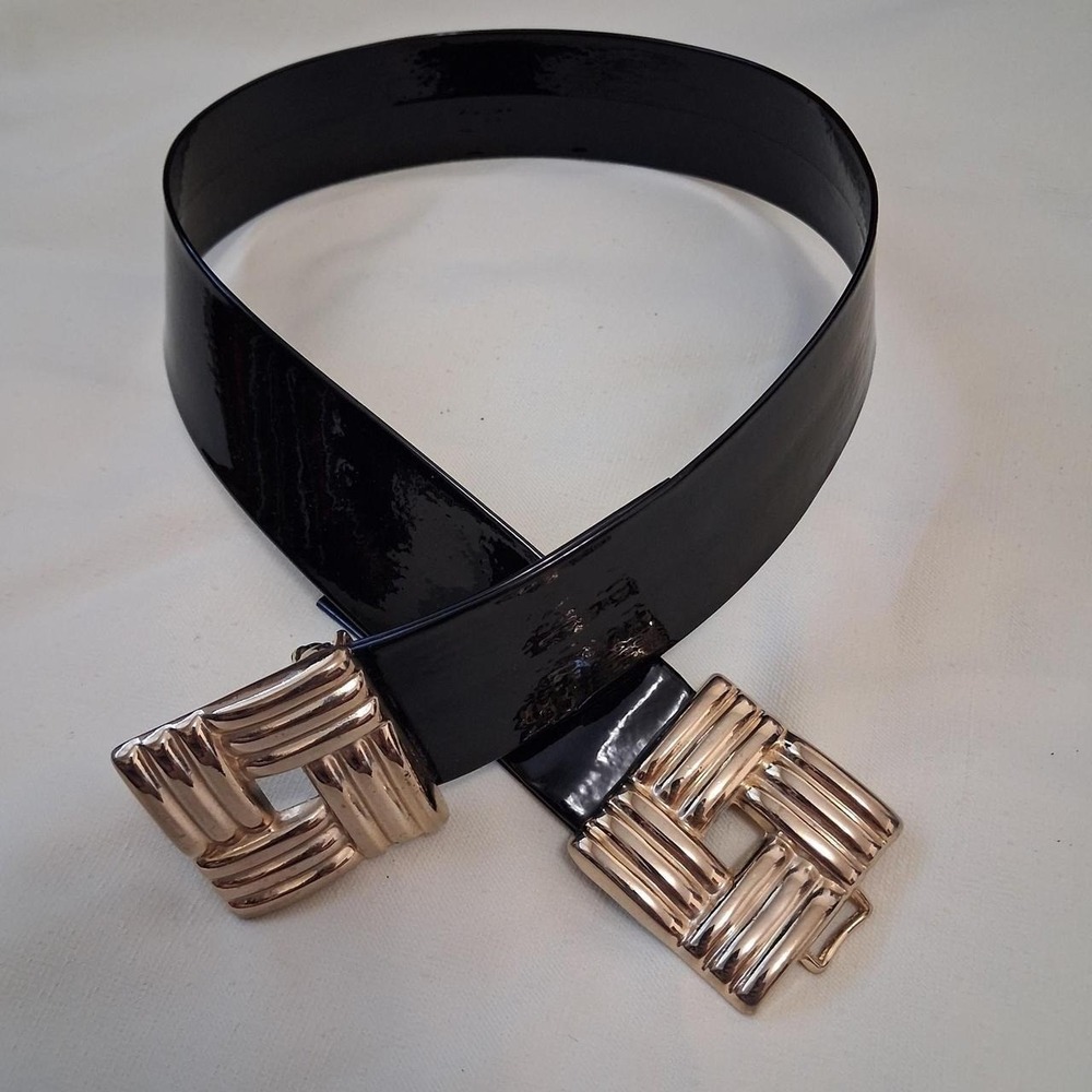 Vintage 80s 90s Black Patent Vinyl‎ Wide Cinch Belt Chunky Gold Clasp Small